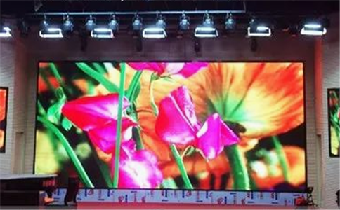 LED 燈珠對成都室內小間距全彩顯示屏的關(guān)鍵影響